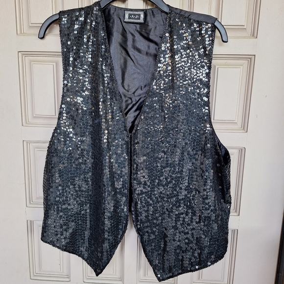 A.J. Sequined Vest SzL/XL Black Lined Tie Back Single Hook Closure Very Nice - Picture 2 of 9
